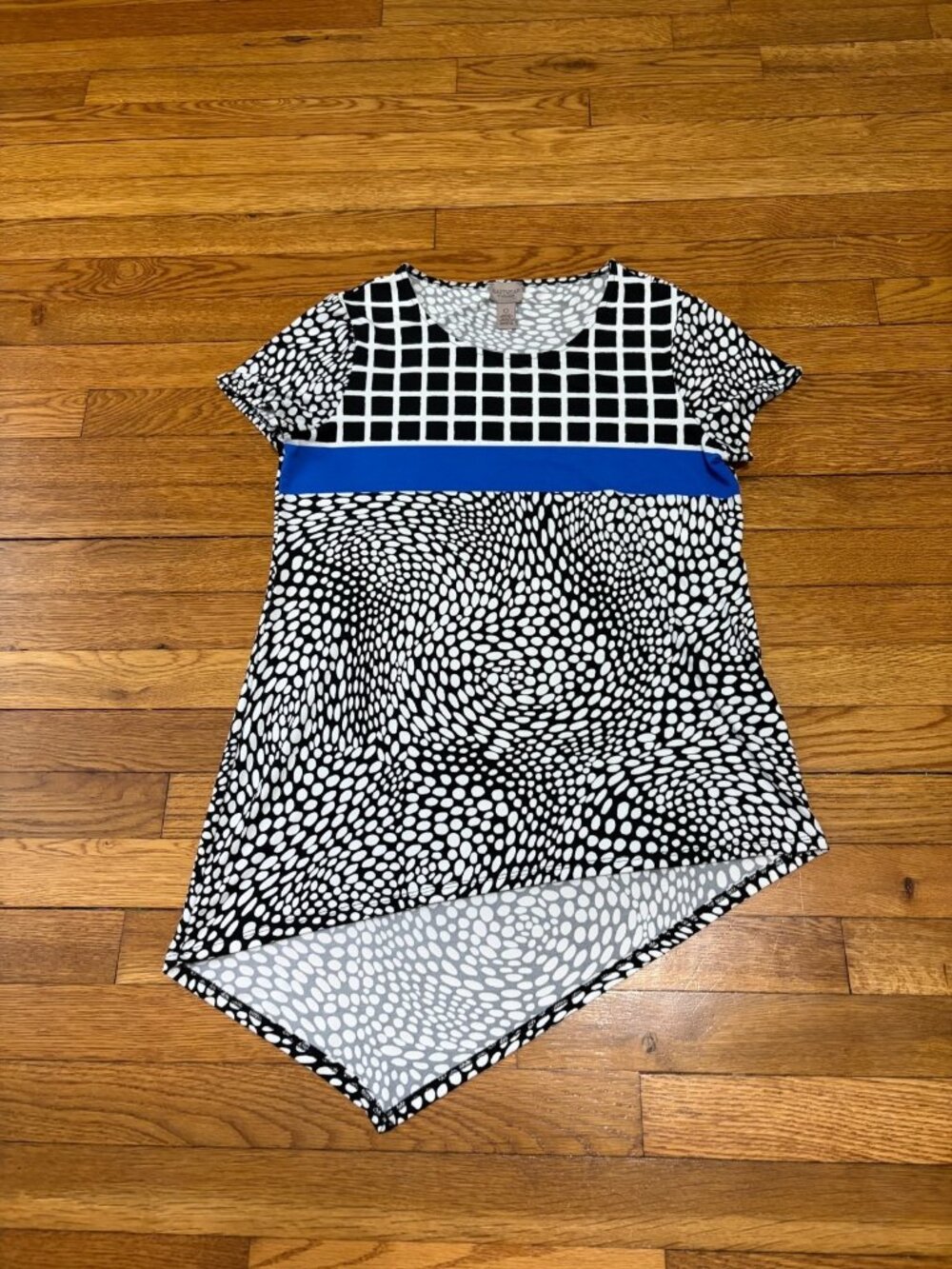 Chicos Easy Wear Tunic Top Size 0 (US 4) Blue Black White Stretch Asymmetrical